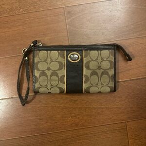 Coach Tan and Black Signature Wristlet Small Wallet Women’s Used